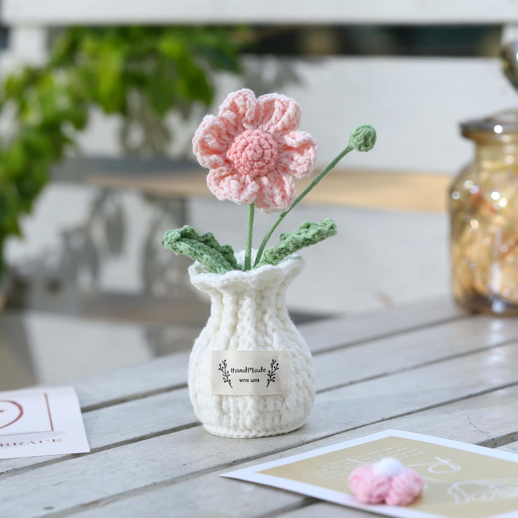 Daisy Crochet Flower Potted Plant – Pink, Handmade Knitted Desk Decor